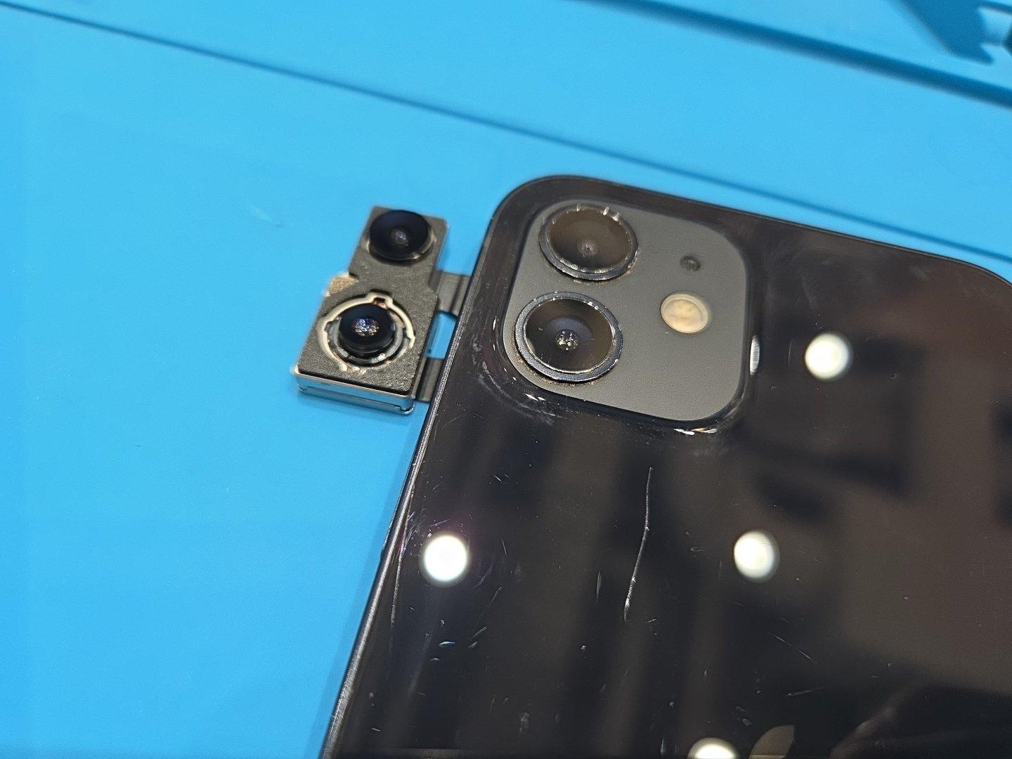 iPhone12のカメラ交換を行いました！【スマホ修理工房池袋P´パルコ本店】